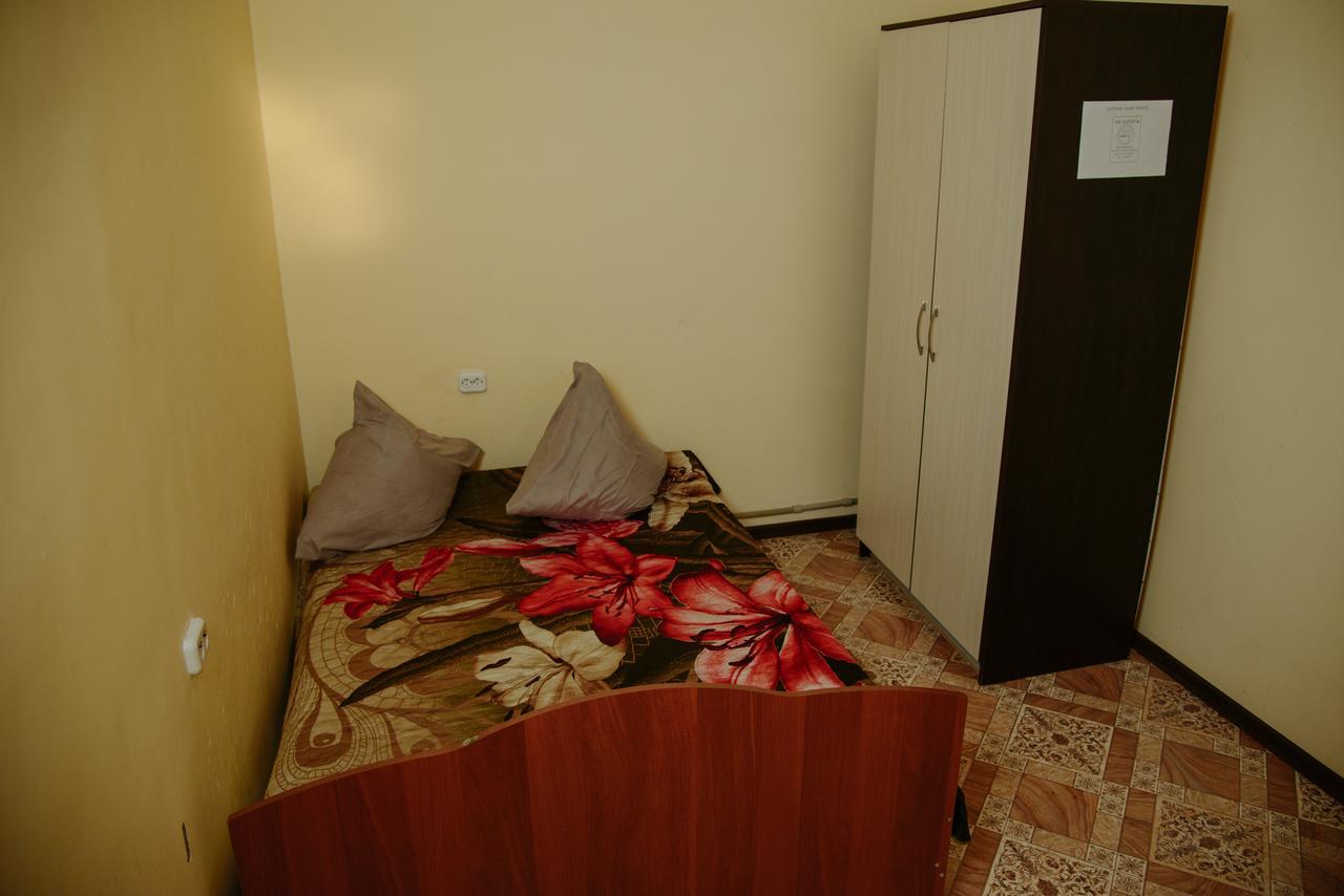 Hostel Wigwam Uralsk Exterior foto